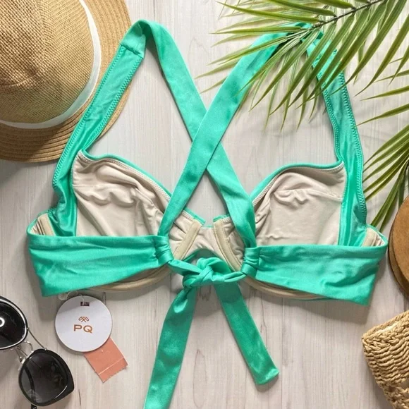 PQ Halter Underwire Emerald Bikini Top - Picture 4 of 7